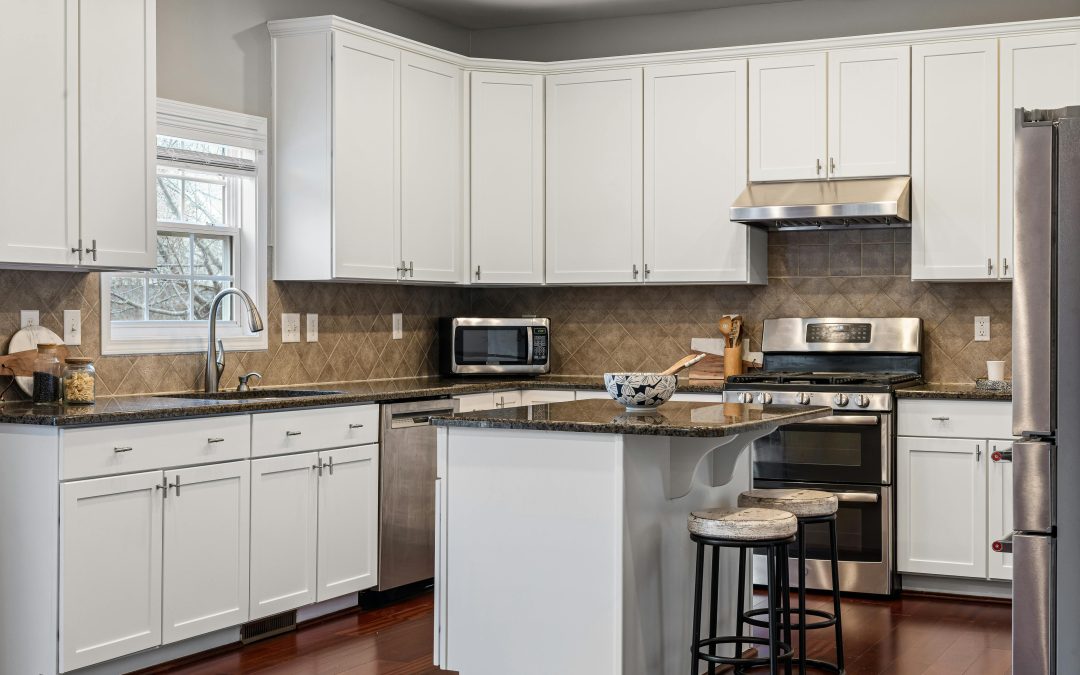 Cabinet Features Homeowners Wish They Added for a More Functional and Stylish Kitchen