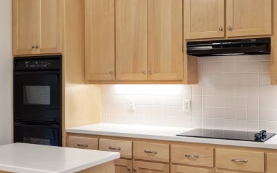 How to Choose the Right Cabinet Finish: A Complete Guide for a Beautiful and Lasting Look